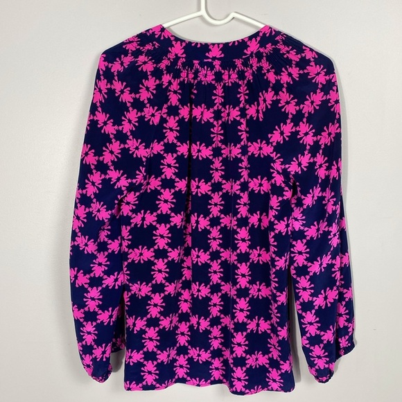 Lilly Pulitzer Silk Elsa Top in Get Hoppy Print navy with pink frogs small - Picture 8 of 11